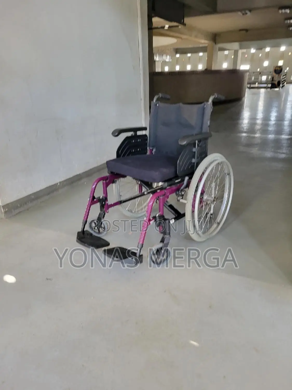 European Standard Wheelchair匯己single Folding Mechanism: The Myon Hc