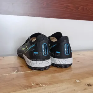 Nike Phtom Elite Gt2 Academy Futsal Soccer Cleats