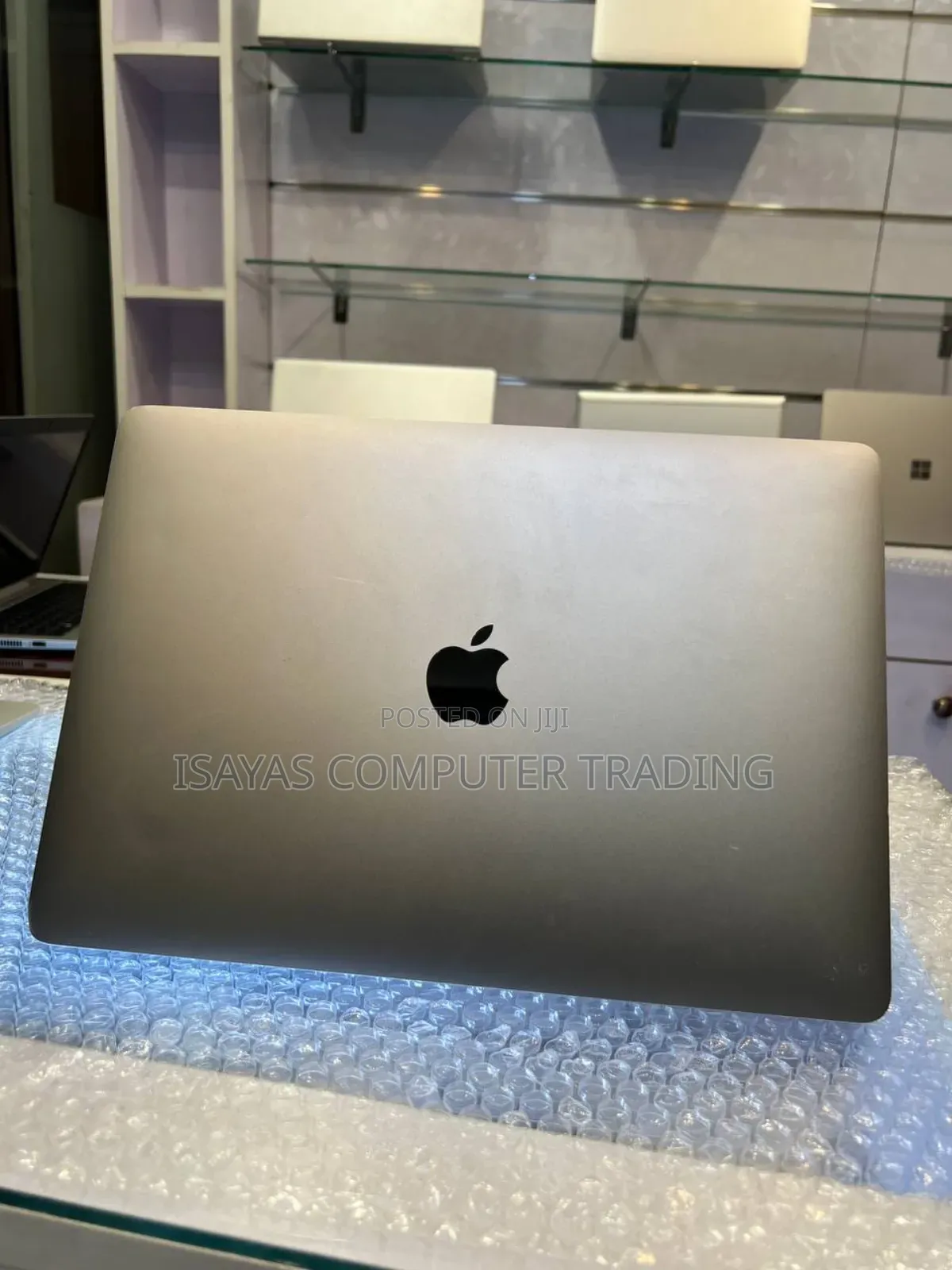 New Laptop Apple MacBook Pro 2019 8GB SSD 128GB