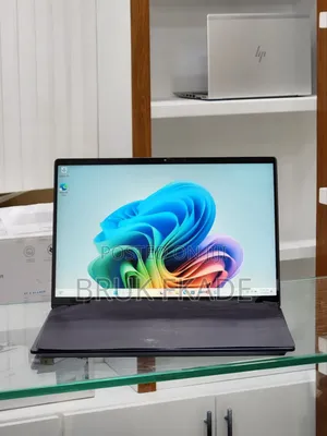 New Laptop HP OmniStudio X All-in-One 16GB AMD Ryzen 7 SSD 1T