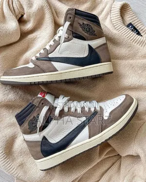 Jordan 1 Retro High Travis Scott Master Quality Made in Vietnam