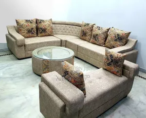 West Elm ሶፋ Design With Table