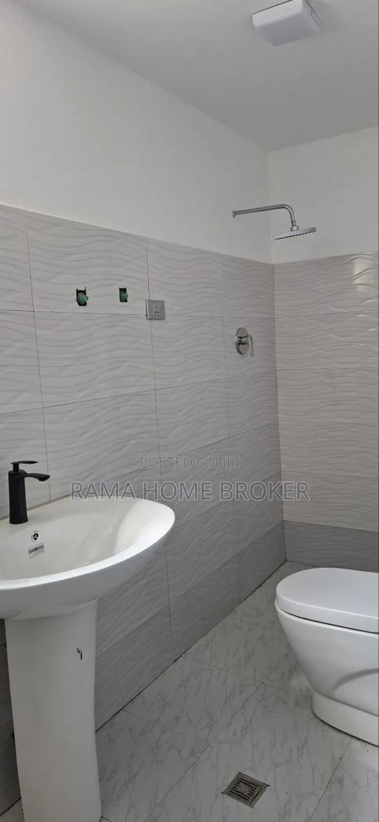 Furnished 2bdrm Condo in ቅንጡ 40/60 አያት49, Yeka for sale