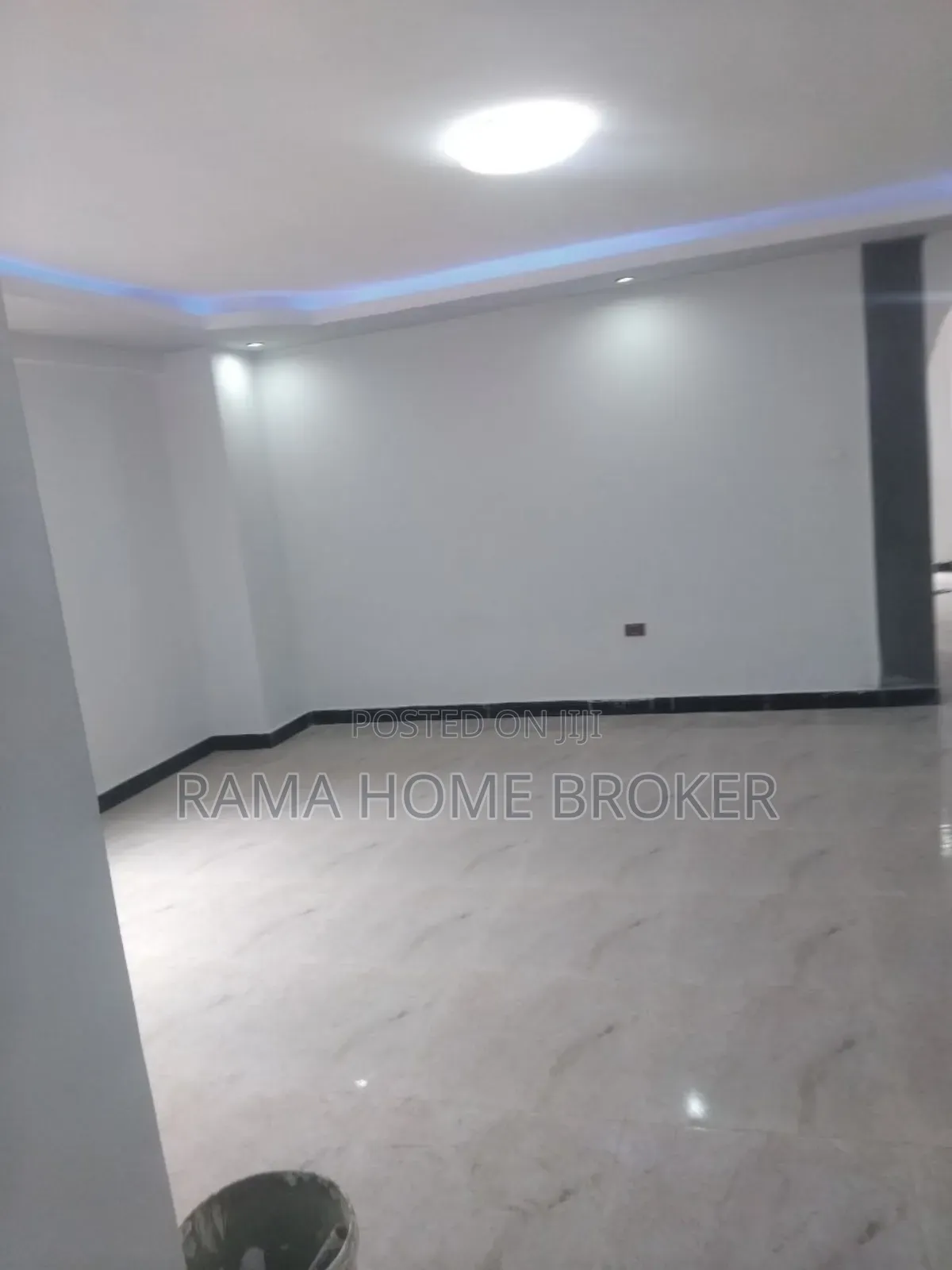 Furnished 3bdrm Condo in ዘመናዊ 40/60 አያት49, Yeka for sale