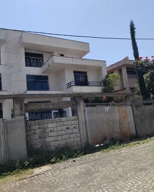 8bdrm Townhouse/Terrace in አያት ዞን ኮምፋውንድ ውስጥ, Yeka for sale