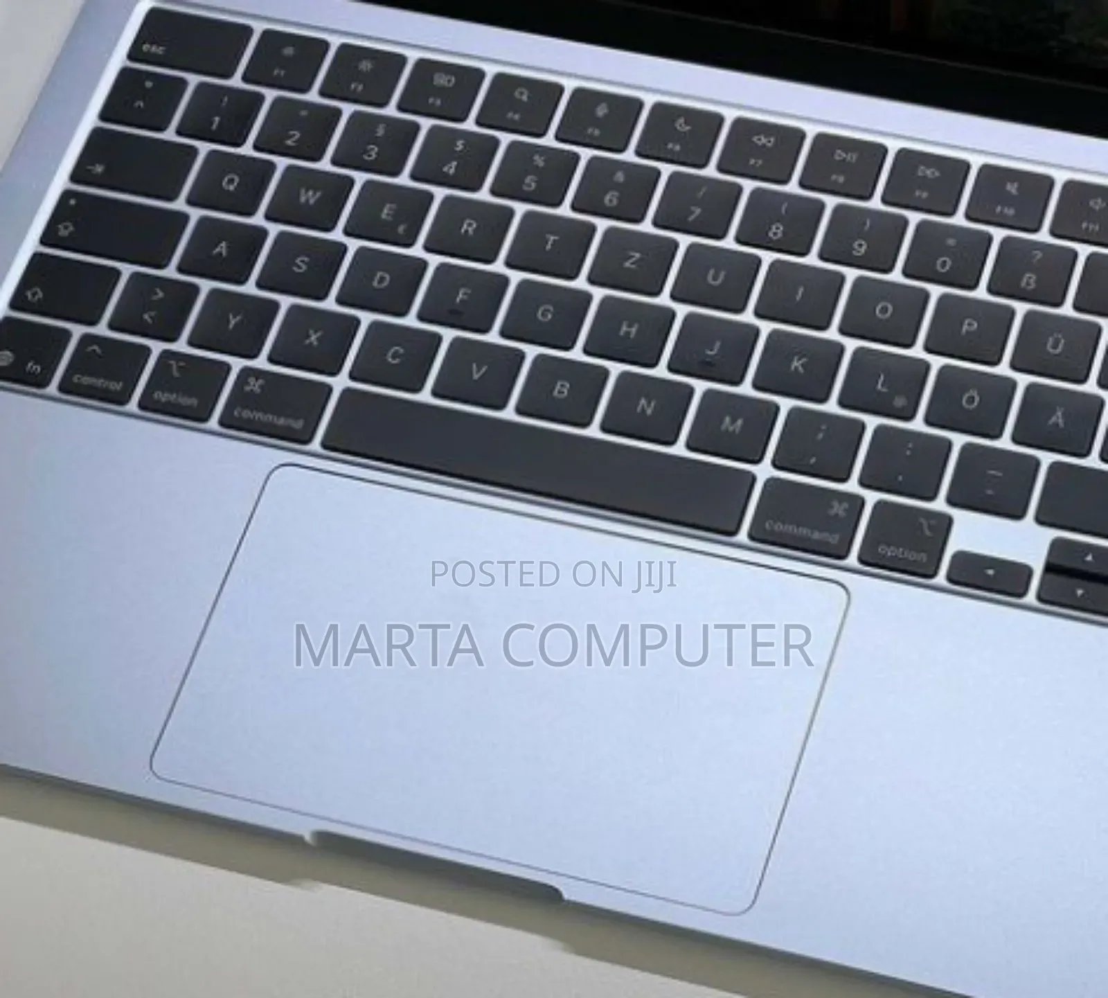 New Laptop Apple MacBook Air 2025 M4 13-Inch 16GB Apple M4 SSD 256GB