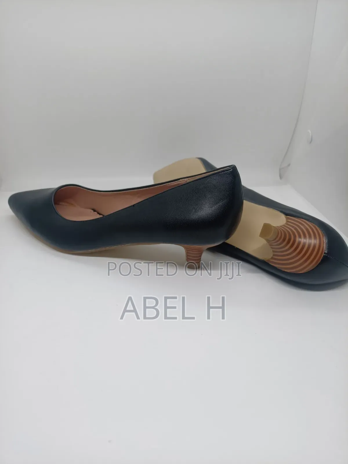 Journee Collection Woman's Slip on Pointed Toe Heel