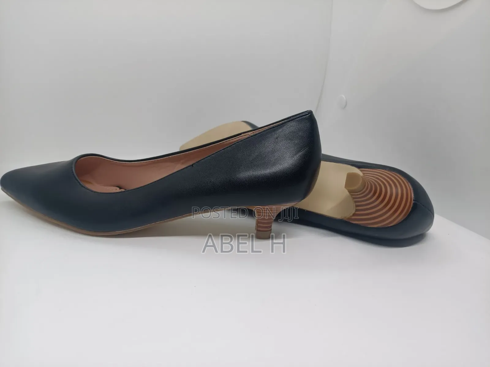 Journee Collection Woman's Slip on Pointed Toe Heel