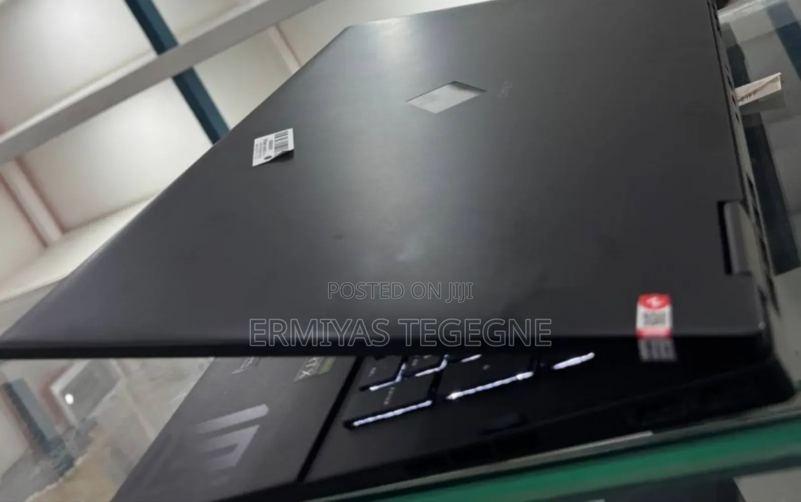 New Laptop Apple MacBook Pro M1 16GB Intel Core I7 SSD 512GB