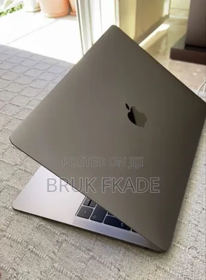 New Laptop Apple MacBook Air 2020 M1 16GB Apple M1 SSD 256GB