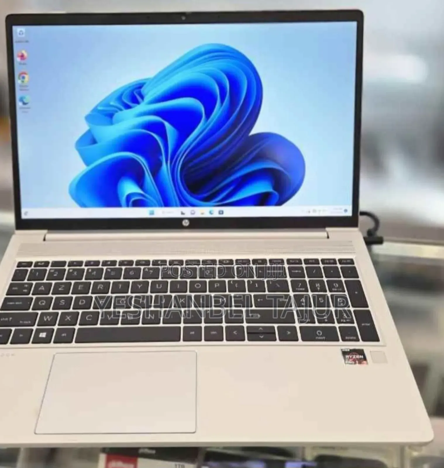 New Laptop HP ProBook 430 8GB AMD Ryzen 5 SSD 256GB