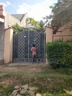 Furnished 4bdrm House in Adama for sale