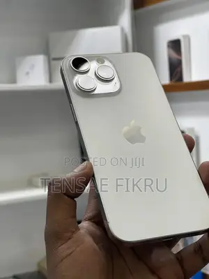 New Apple iPhone 16 Pro Max 256 GB White