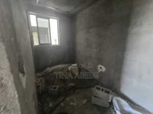 3bdrm Apartment In Akaky Kaliti For Sale