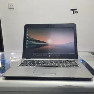 Laptop HP EliteBook 820 8GB Intel Core i5 SSD 256GB