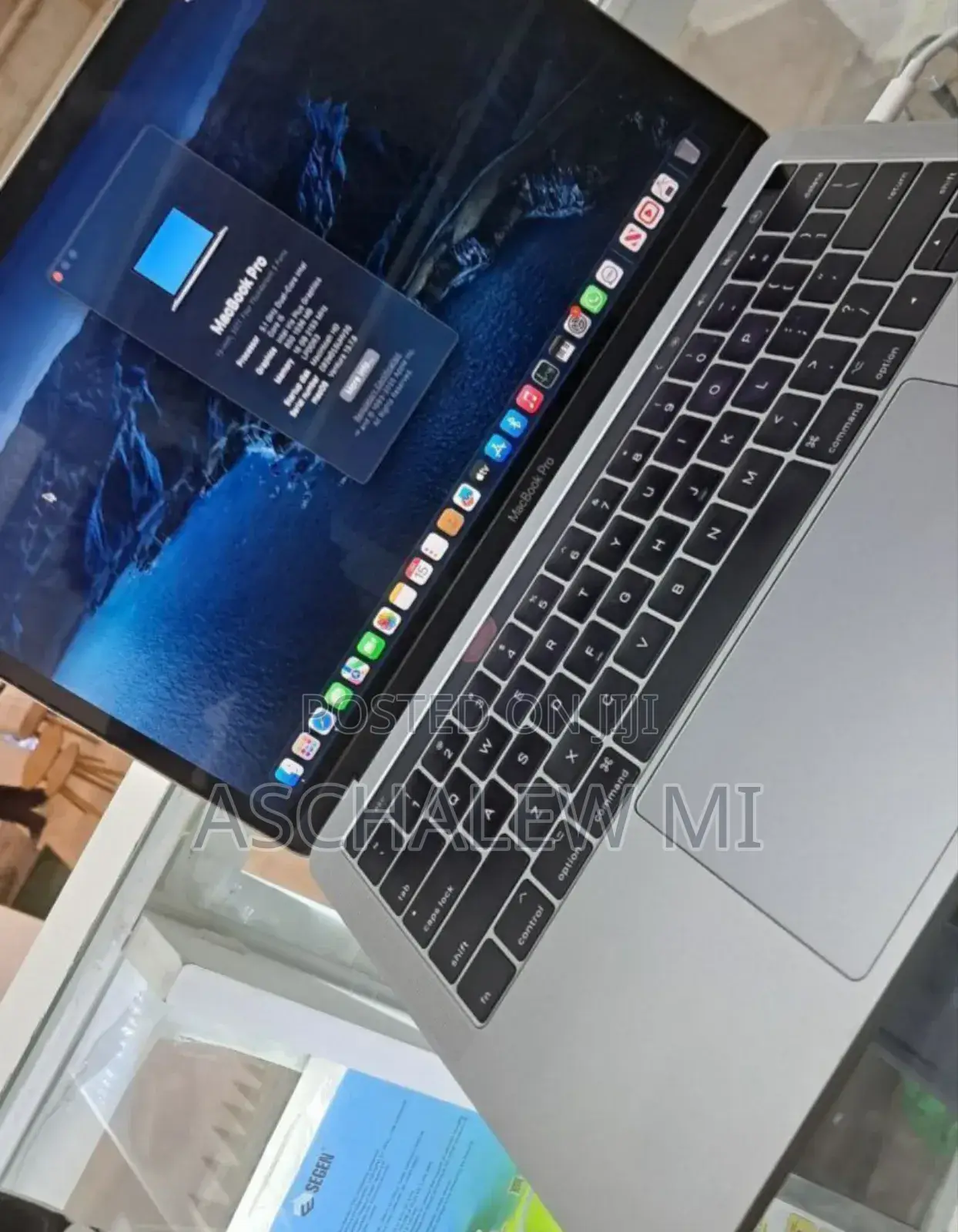 New Laptop Apple MacBook Pro 2017 16GB Intel Core I5 SSD 256GB