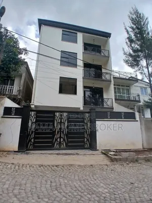 ቅንጡ G+3 ፎቅ 175 ካሬ ላይ ያረፈ ሰሚት ዋሺንግተን አካባቢ