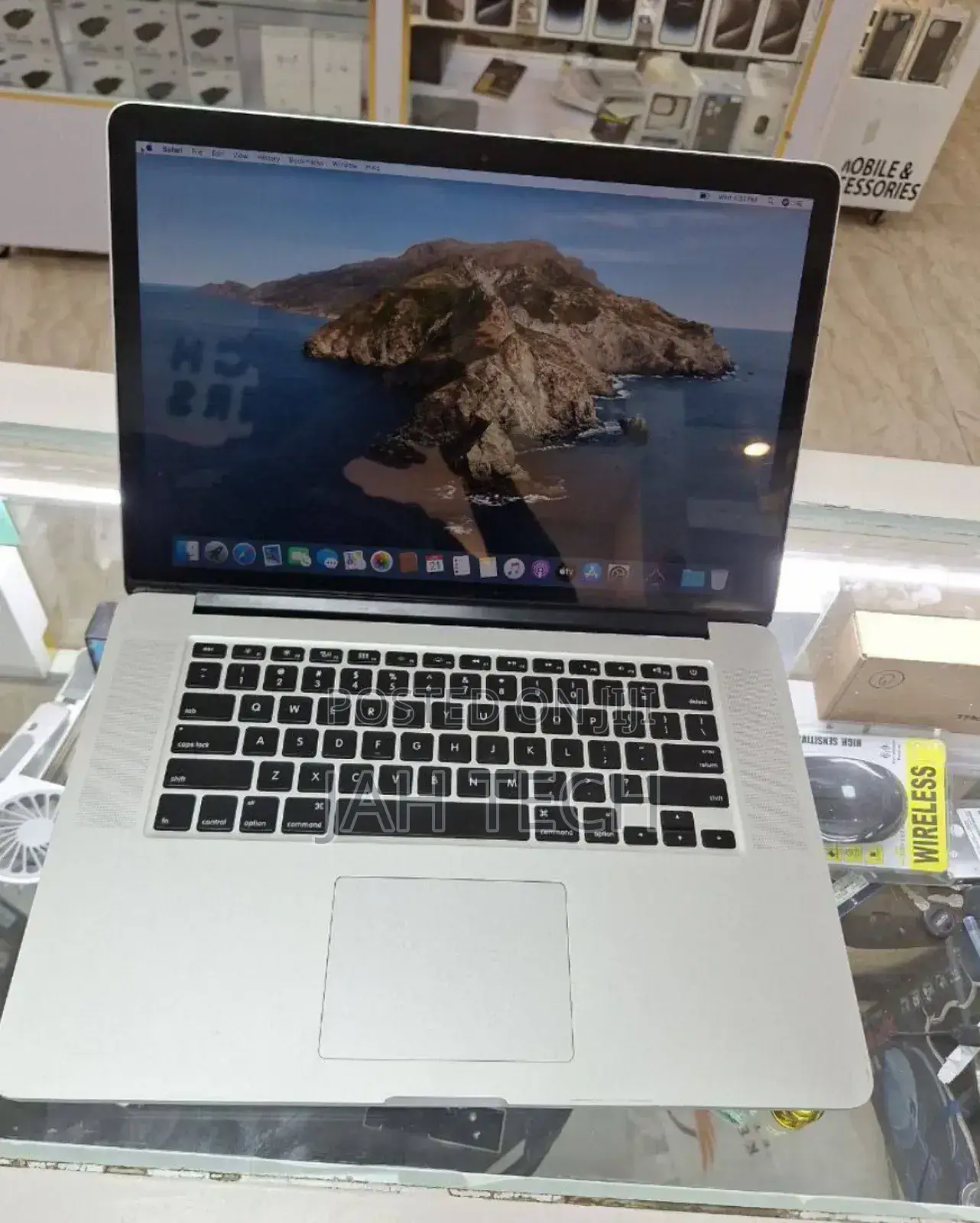 New Laptop Apple MacBook Pro 2014 16GB Intel Core I7 SSD 256GB