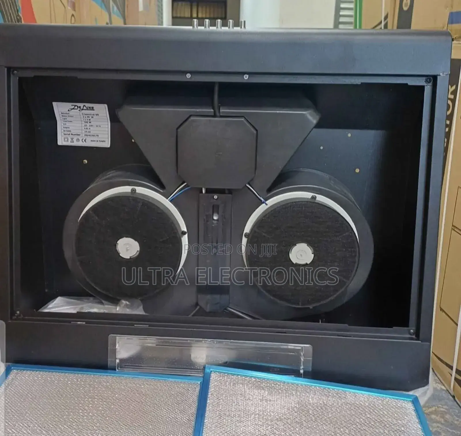 Kitchen Hood, Likely in a 60x60 Cm Size and Stainless Steel Finish.