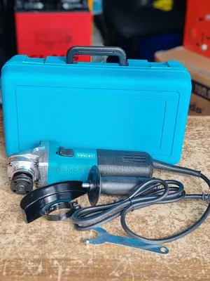 Makita Grinders