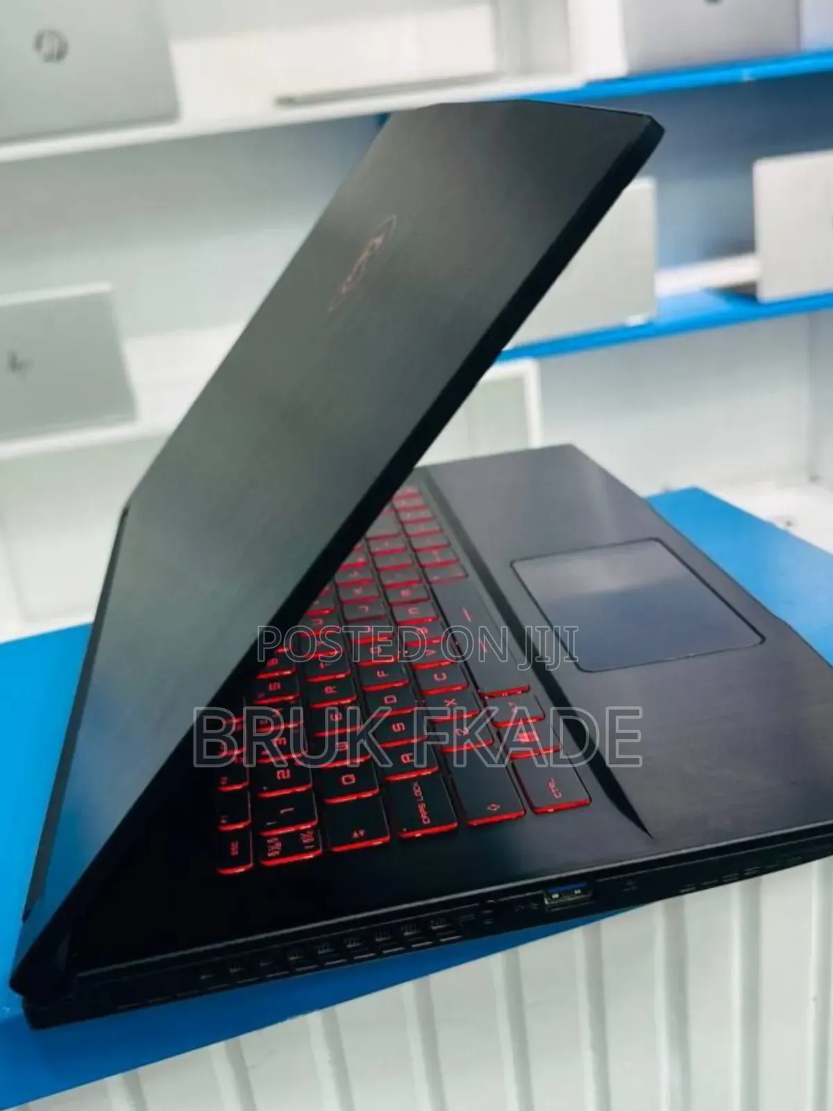 New Laptop MSI Cyborg 14 16GB Intel Core I5 SSD 256GB