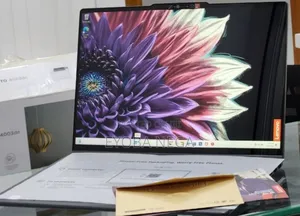 New Laptop Lenovo Yoga 7i 16GB Intel Core Ultra 7 SSD 1T