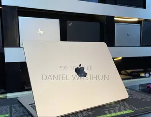 New Laptop Apple MacBook Air 2024 M3 13-Inch 8GB Apple M3 SSD 256GB