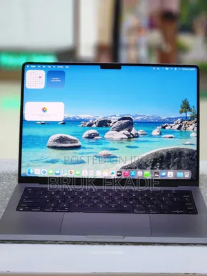 New Laptop Apple MacBook Pro M1 32GB Apple M1 Pro SSD 512GB