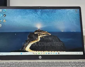 New Laptop HP Pavilion 15 8GB Intel Core I3 SSD 256GB