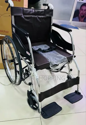 Toilet Wheelchair/የሽንት ቤት መቀመጫ ያለው ዊልቸር 150kg