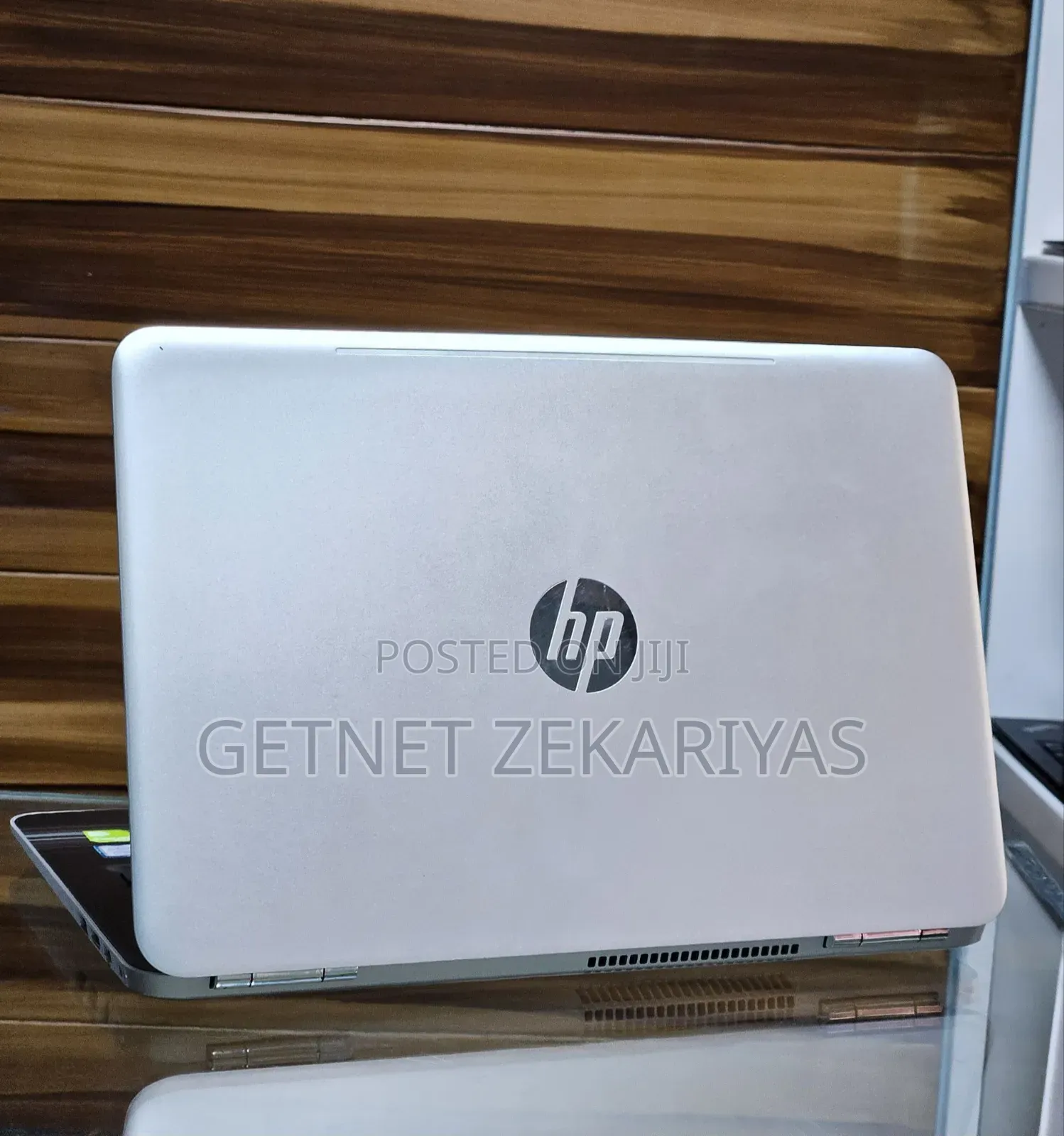 New Laptop HP Pavilion 15 8GB Intel Core I5 SSD 256GB