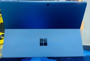 New Laptop Microsoft Surface Pro 9 8GB Intel Core i5 SSD 256GB
