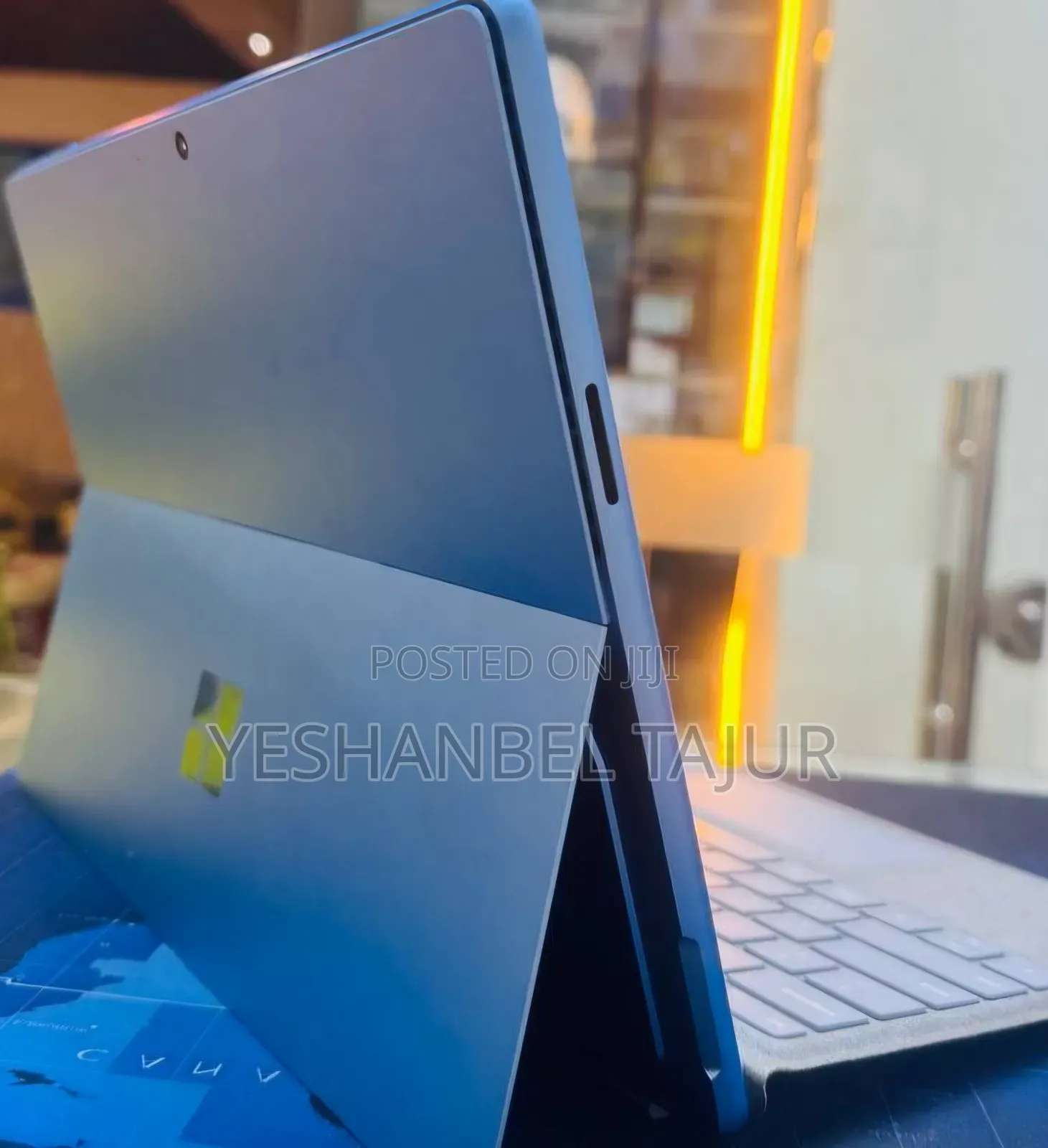 New Laptop Microsoft Surface Pro 9 8GB Intel Core i5 SSD 256GB