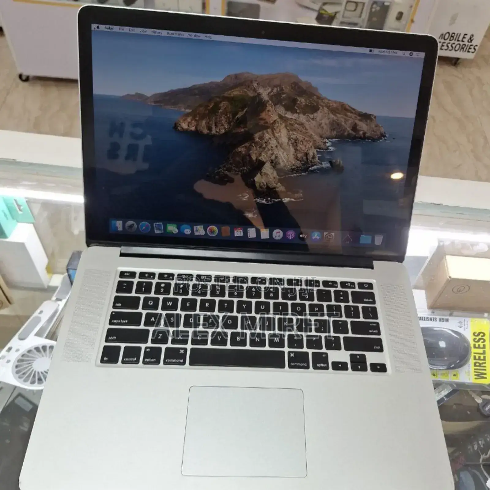 New Laptop Apple MacBook Pro 2014 16GB Intel Core I7 SSD 256GB
