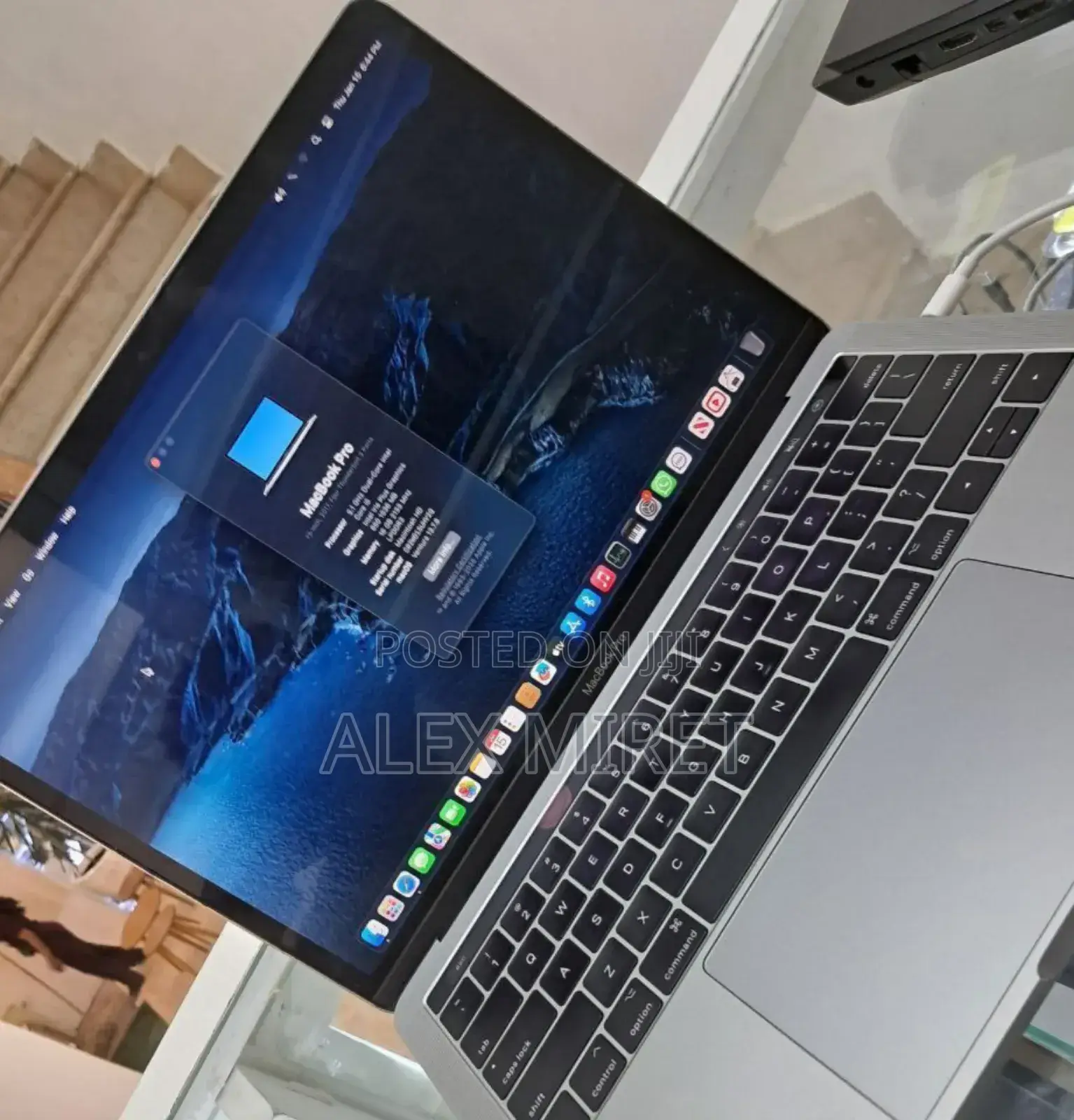 New Laptop Apple MacBook Pro 16GB Intel Core I5 SSD 256GB