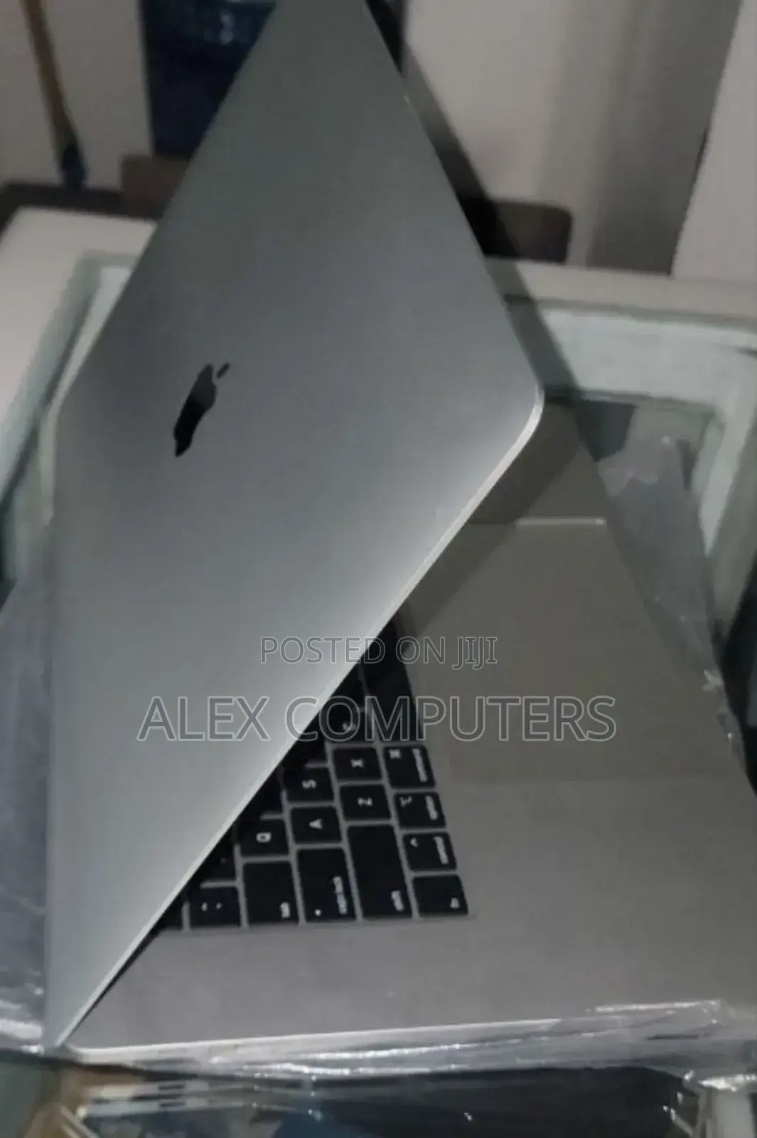 New Laptop Apple MacBook Pro 2019 64GB Intel Core I9 SSD 1T