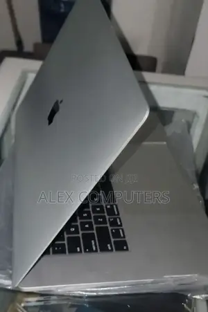 New Laptop Apple MacBook Pro 2019 64GB Intel Core I9 SSD 1T