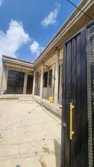 7bdrm Villa in Bole for sale