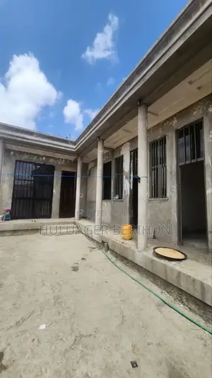 7bdrm Villa in Bole for sale