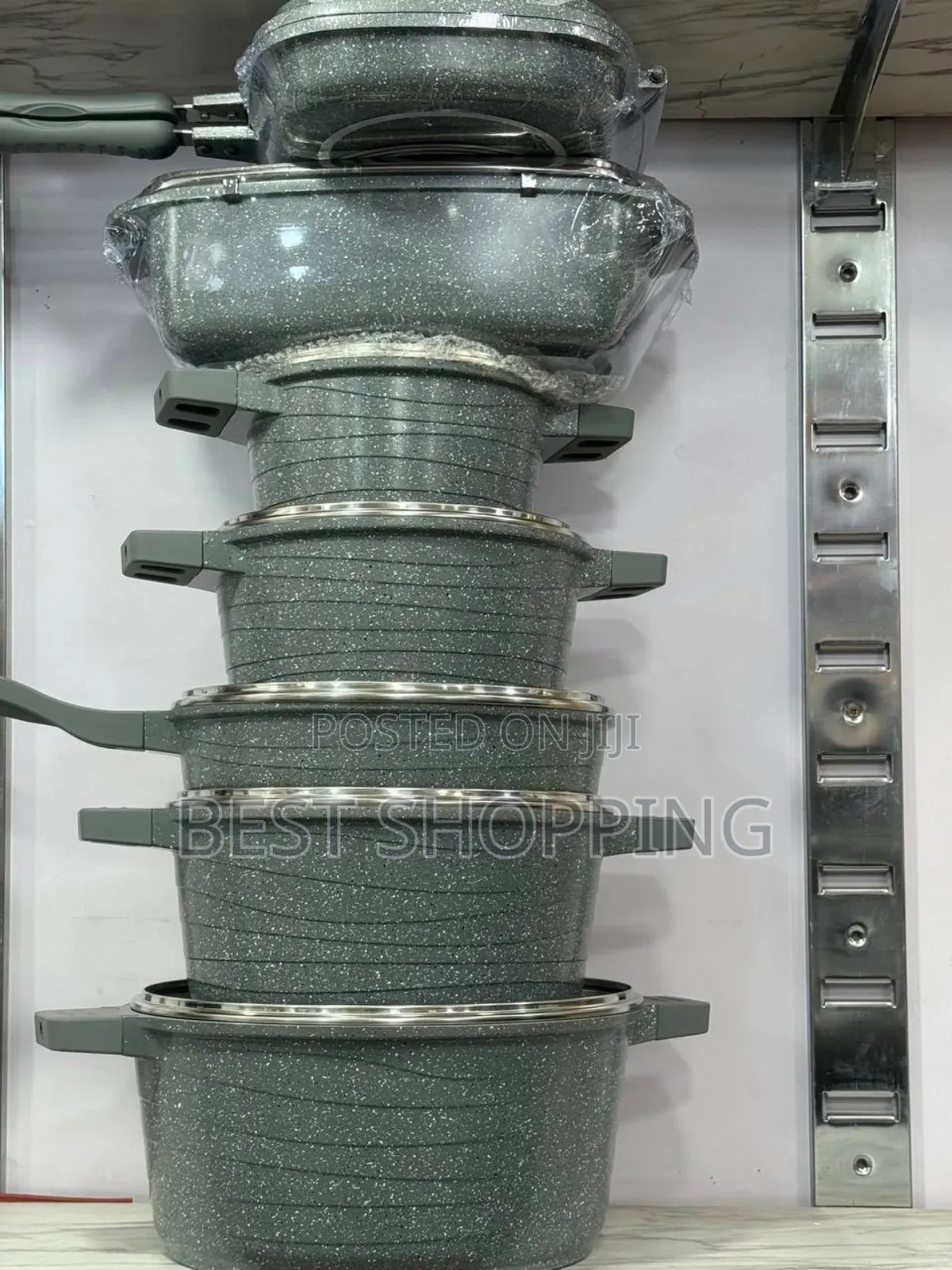 Momcoc Granite 6 PCS Cookware Set ማምኮክ የግራናይት ድስቶች