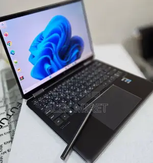 New Laptop HP Spectre 16GB Intel Core I7 SSD 1T