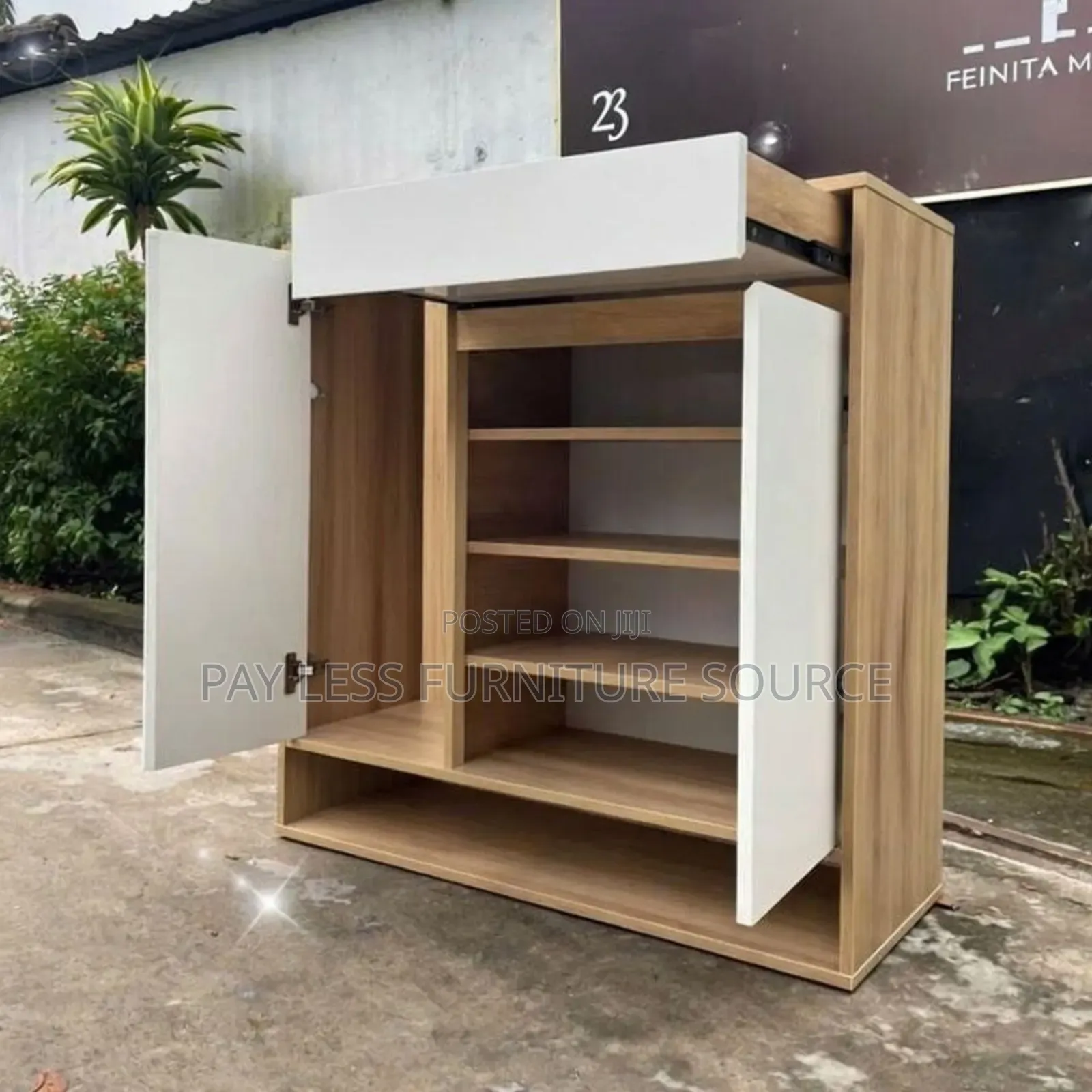 Shoes Rack/ Cabinet