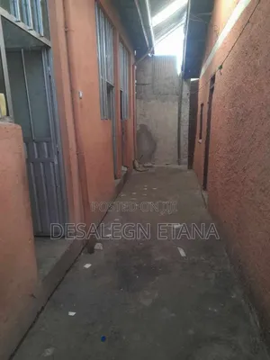 7bdrm Villa in West Shewa for sale