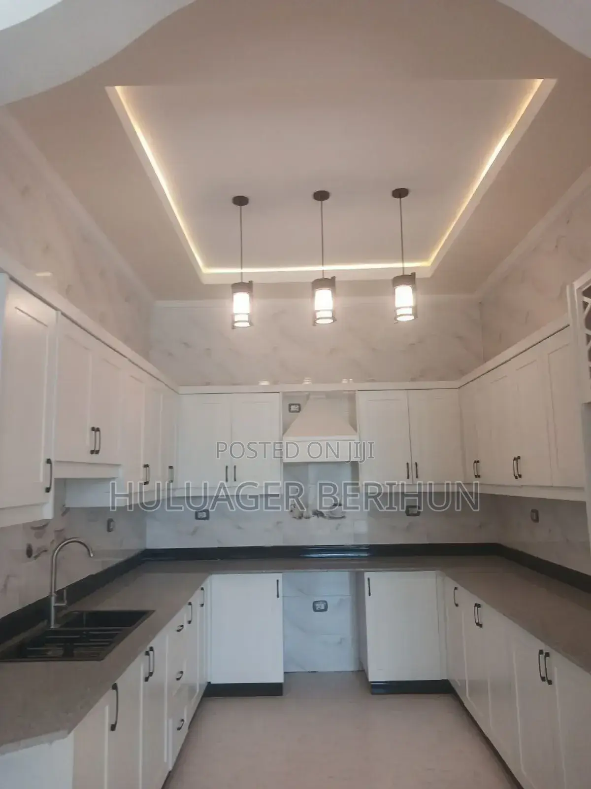 Furnished 3bdrm Villa in Bole for sale
