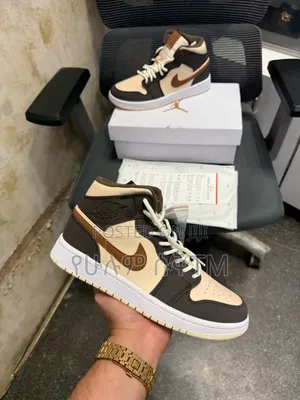 Air Jordan 1 High Og 'Brown Basalt Oatmeal' Men's Boots Shoes