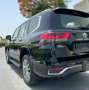 New Toyota Land Cruiser LC300 2025 Black