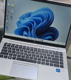 New Laptop HP EliteBook 840 G8 16GB Intel Core I5 SSD 512GB