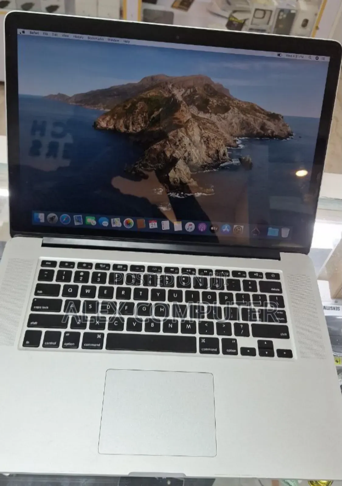 New Laptop Apple MacBook Pro 2014 8GB Intel Core I7 SSD 256GB