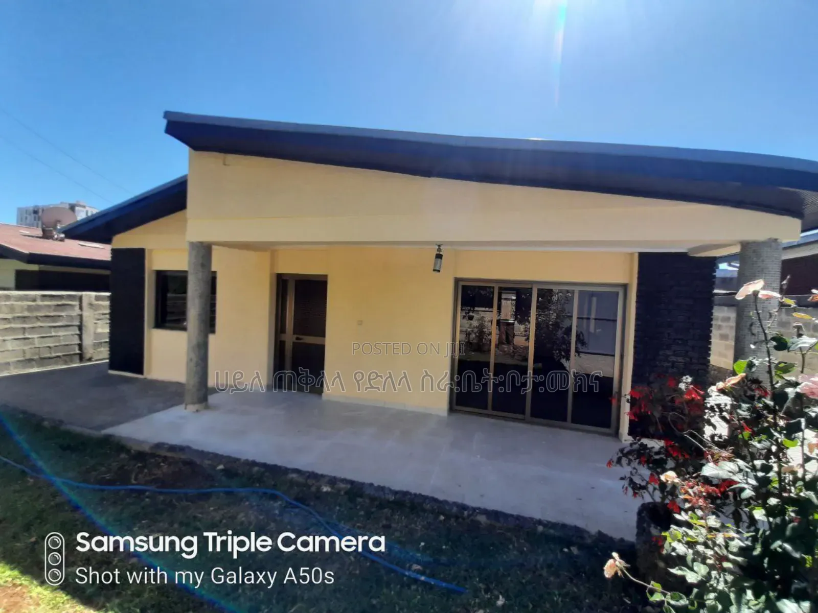 Furnished 4bdrm Villa in አያት ዞን ኮምፋውንድ ውስጥ, Yeka for sale