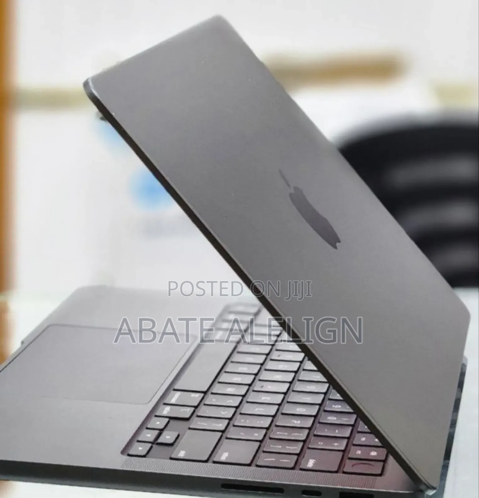 New Laptop Apple MacBook Pro 2017 16GB Apple M4 Pro SSD 512GB
